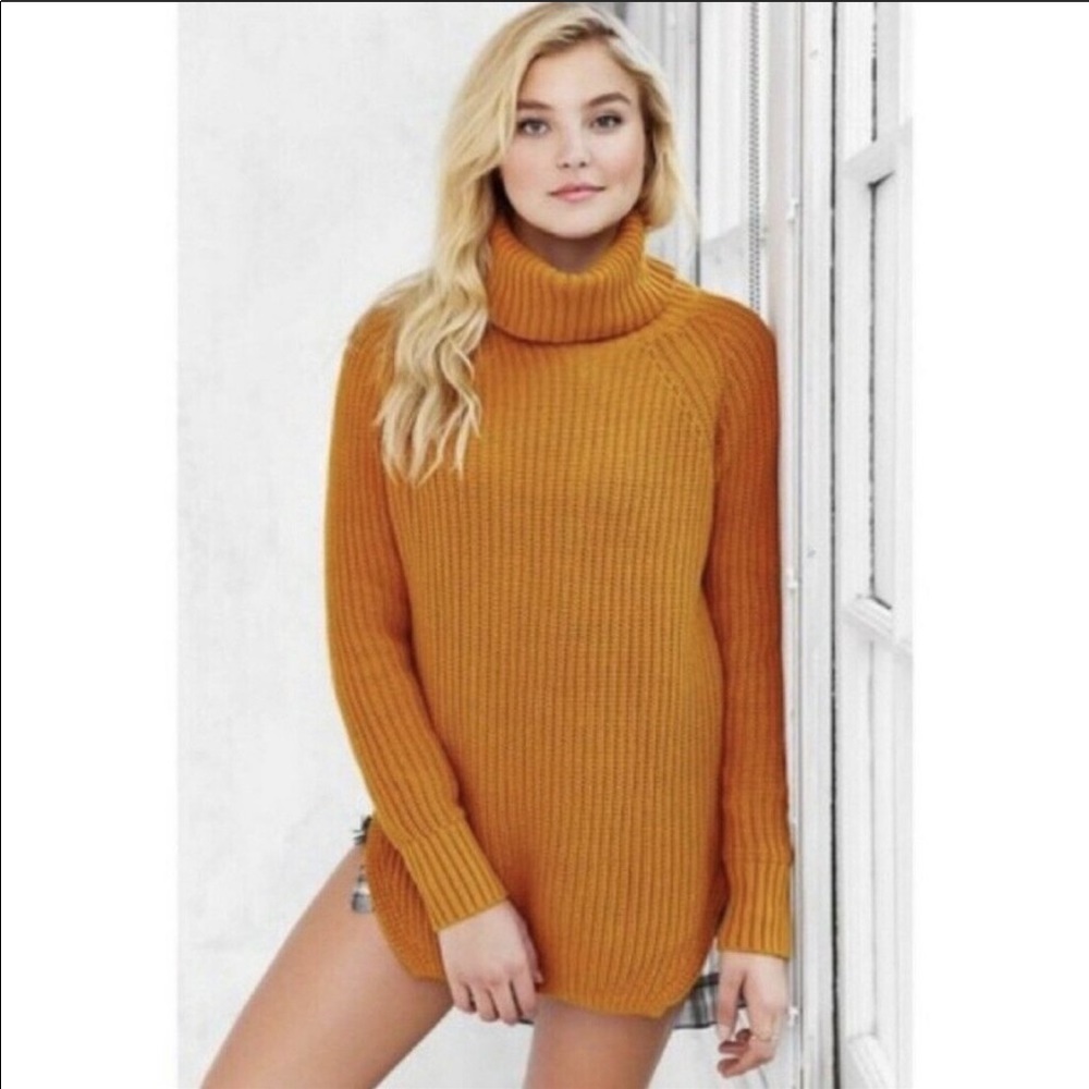 Urban outfitters Silence+noise turtleneck mustard